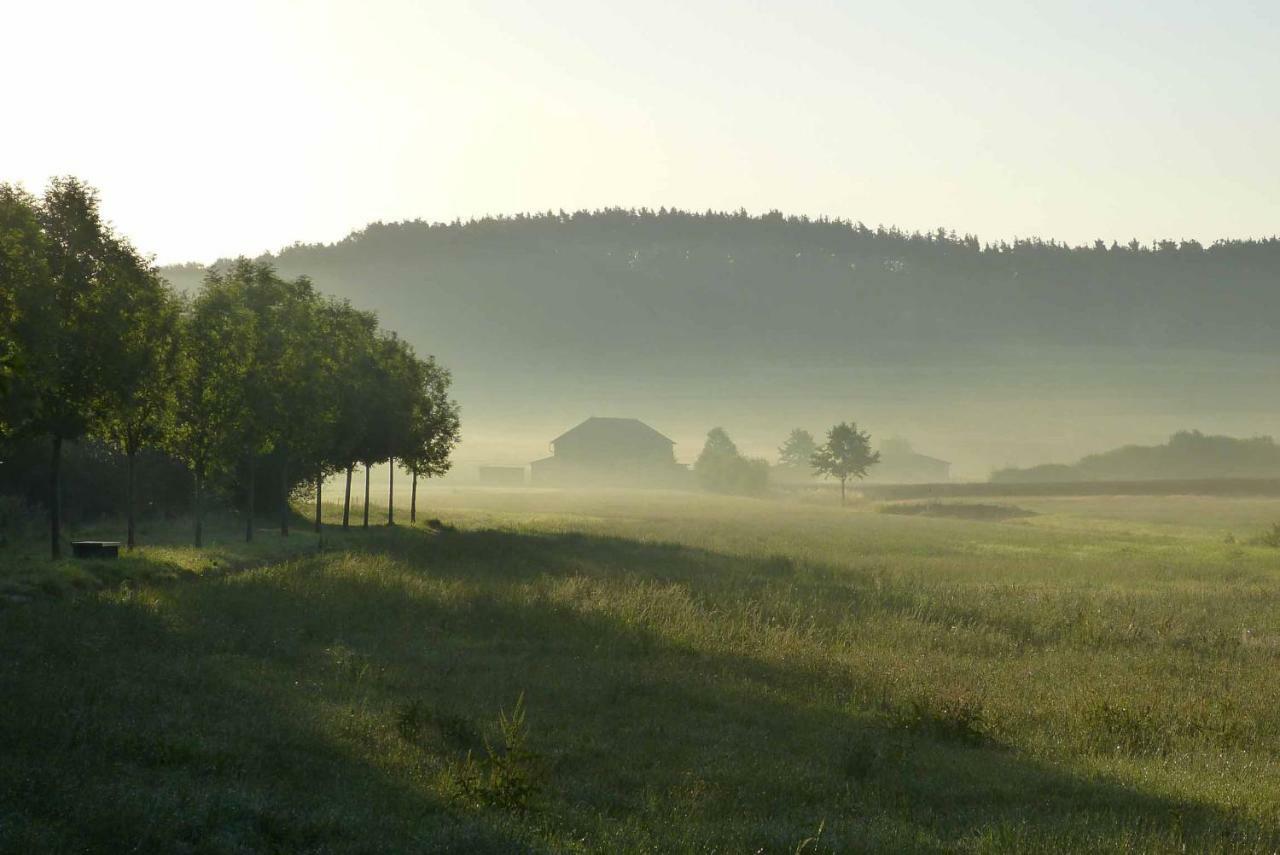 Cafe Und Pension Ringer Vilseck Buitenkant foto